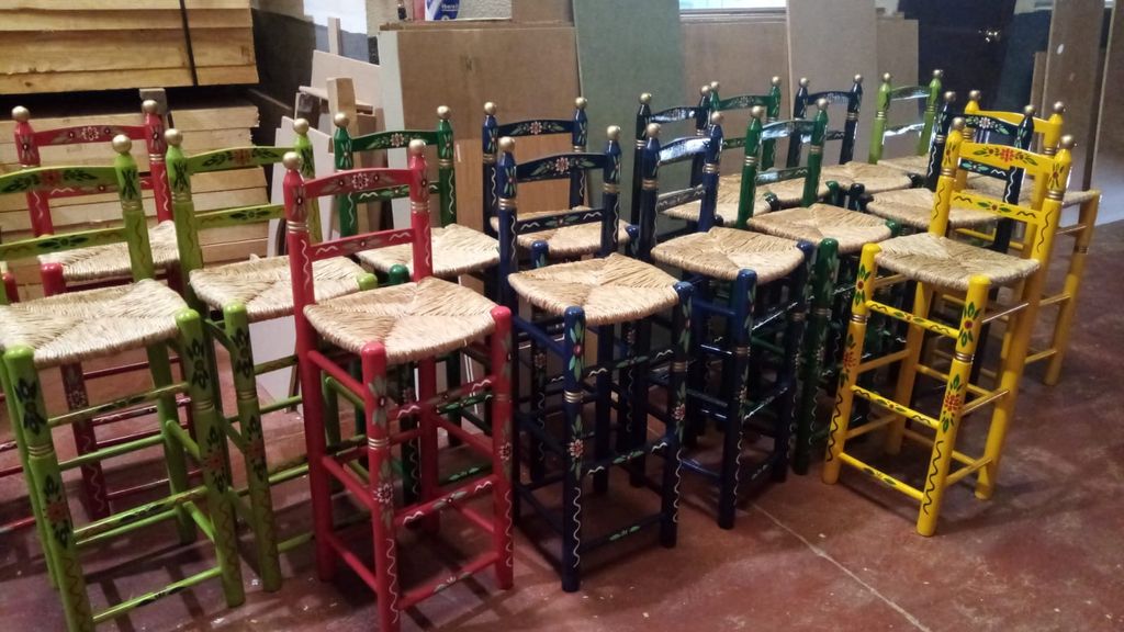 taburete respaldo nogal 09