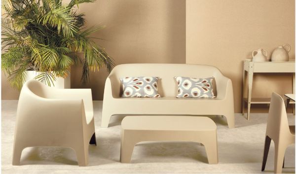 V6SOL2 sofa negro 1 11 2