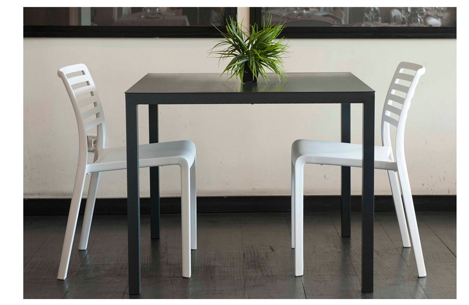 barcino_mesa_aluminio_pie_central_arena__04 barcino mesa aluminio pie central arena 04