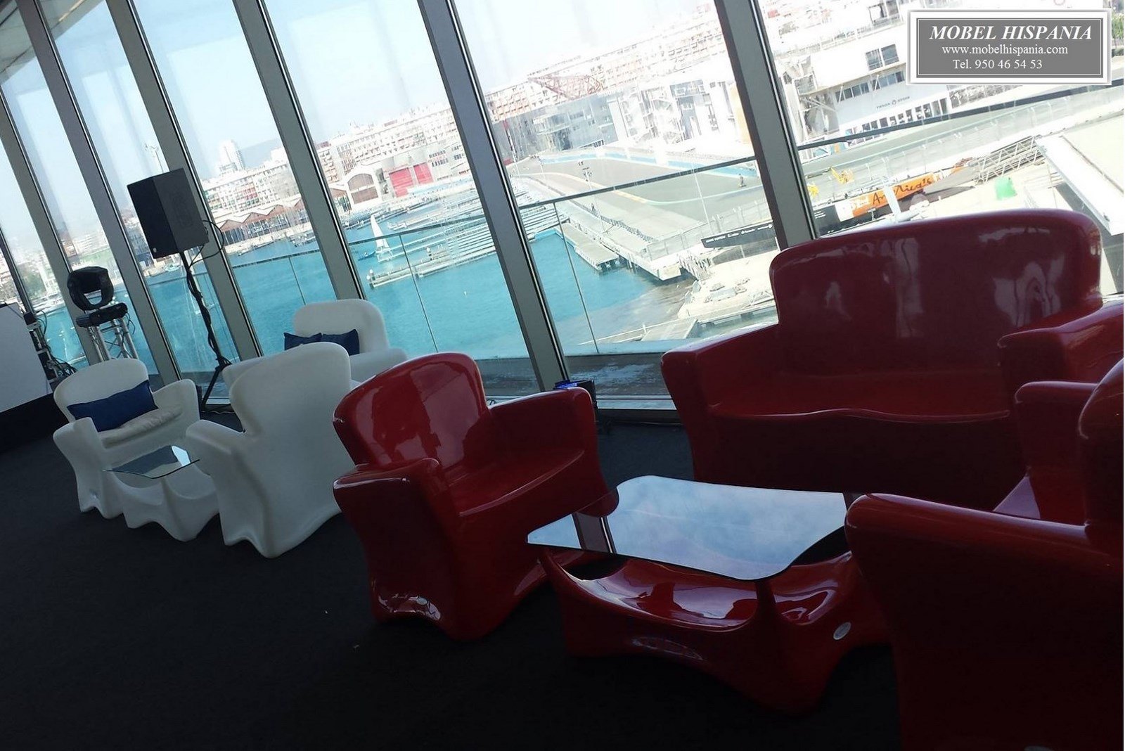 sofa negro iliminable