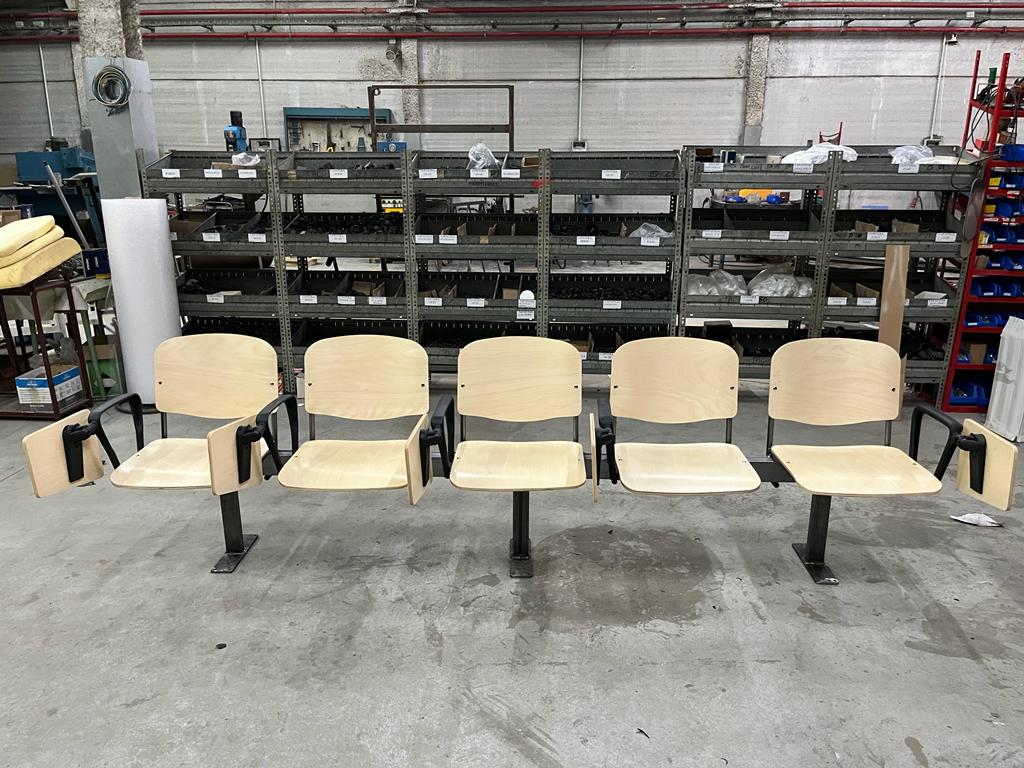 abata bancada asiento abatible madera pala escritua 02