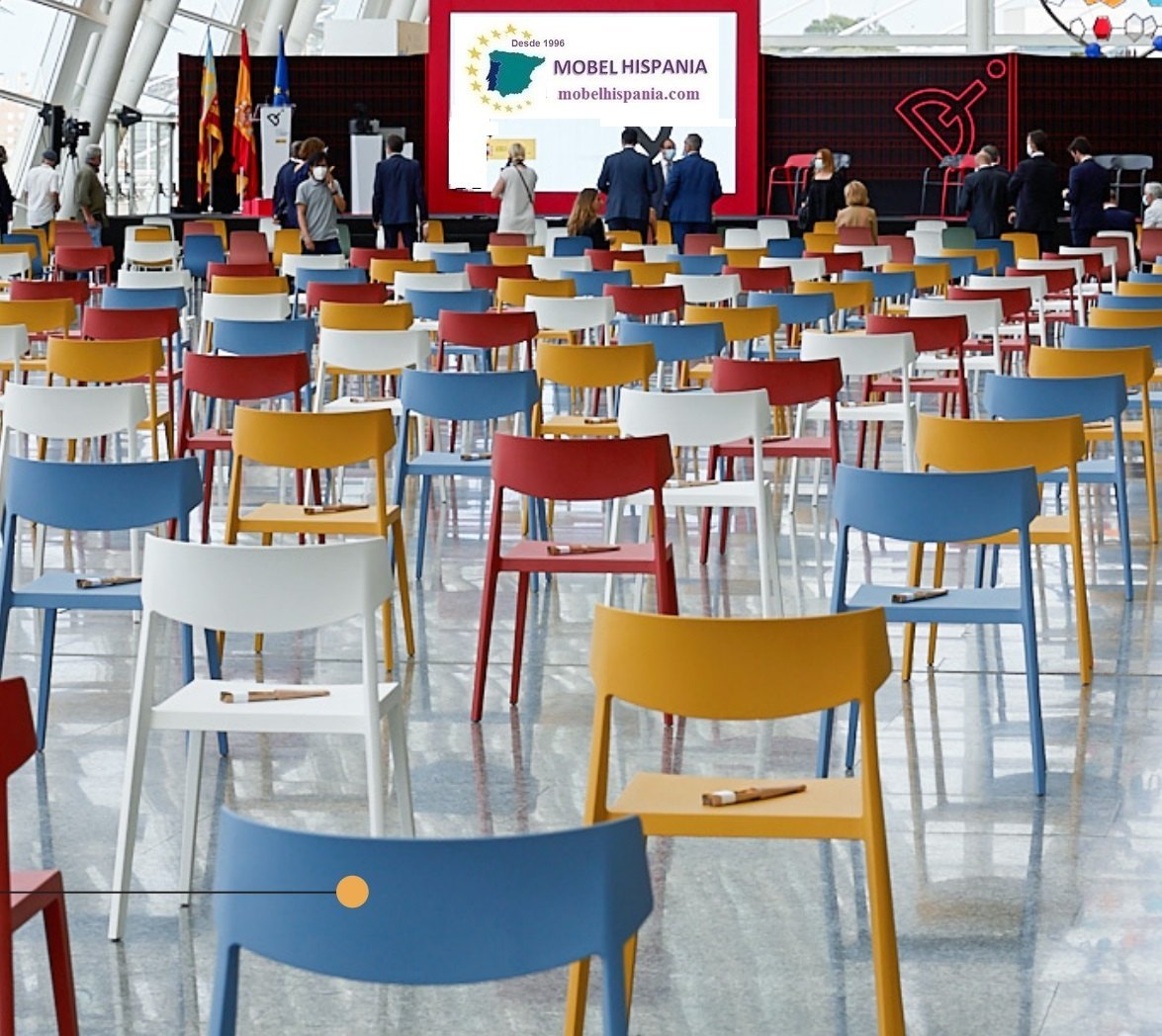 winger-silla-blanca-tapizado-azul_12-41 winger silla blanca tapizado azul 12 41