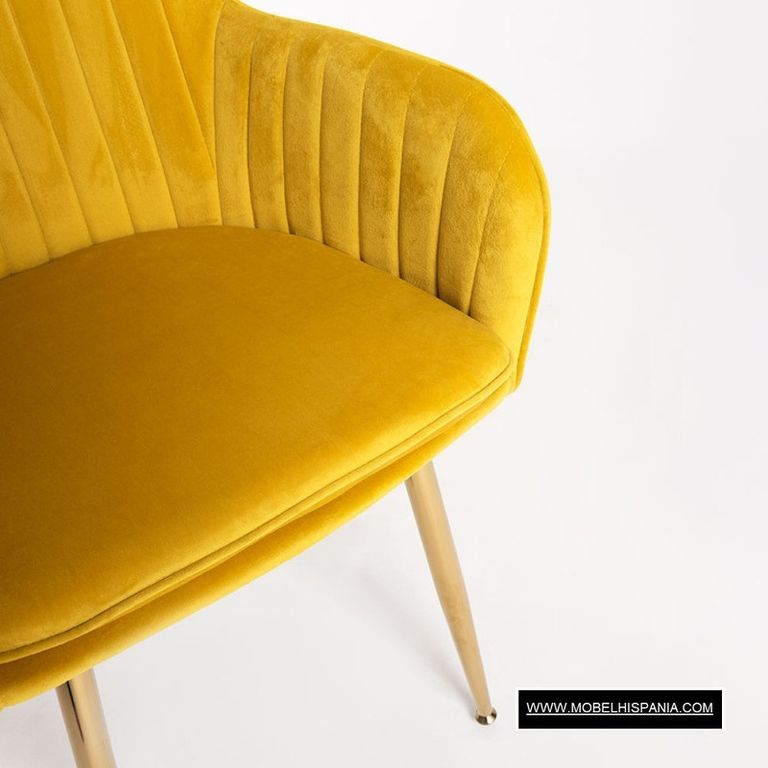 Reby Golden amarillo w 05