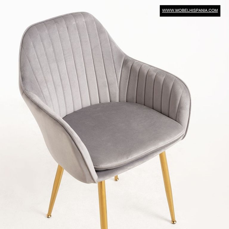 Reby Golden rosa w 11