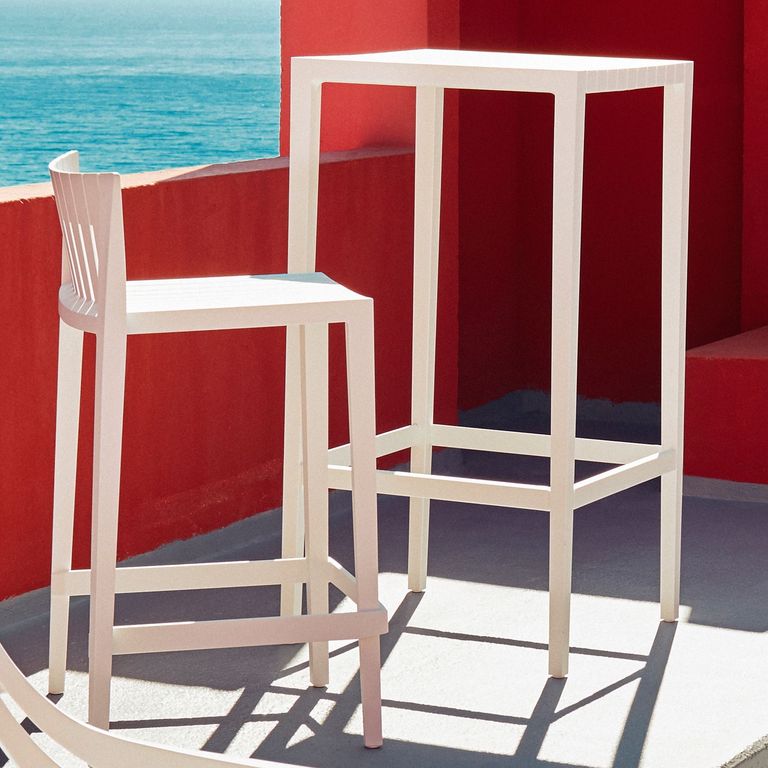 v3spritz Mesa alta negro 06 1