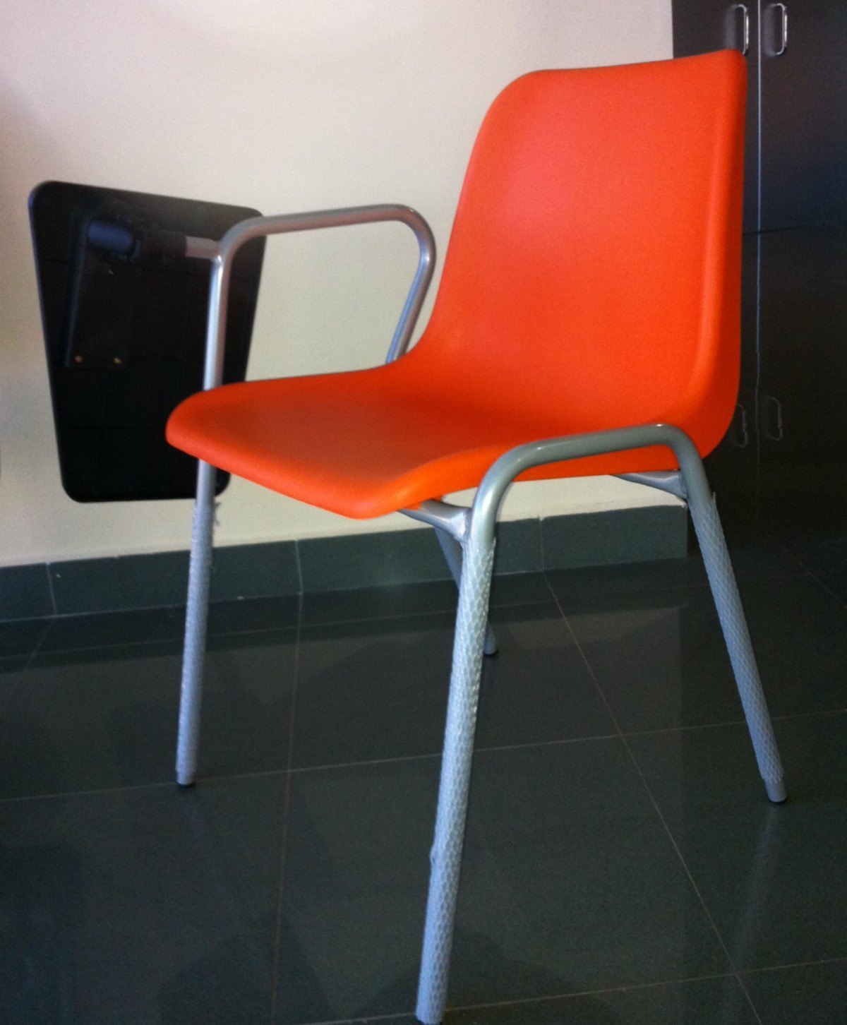 carcasa_naranja-1600x1200-1 carcasa naranja 1600x1200 1