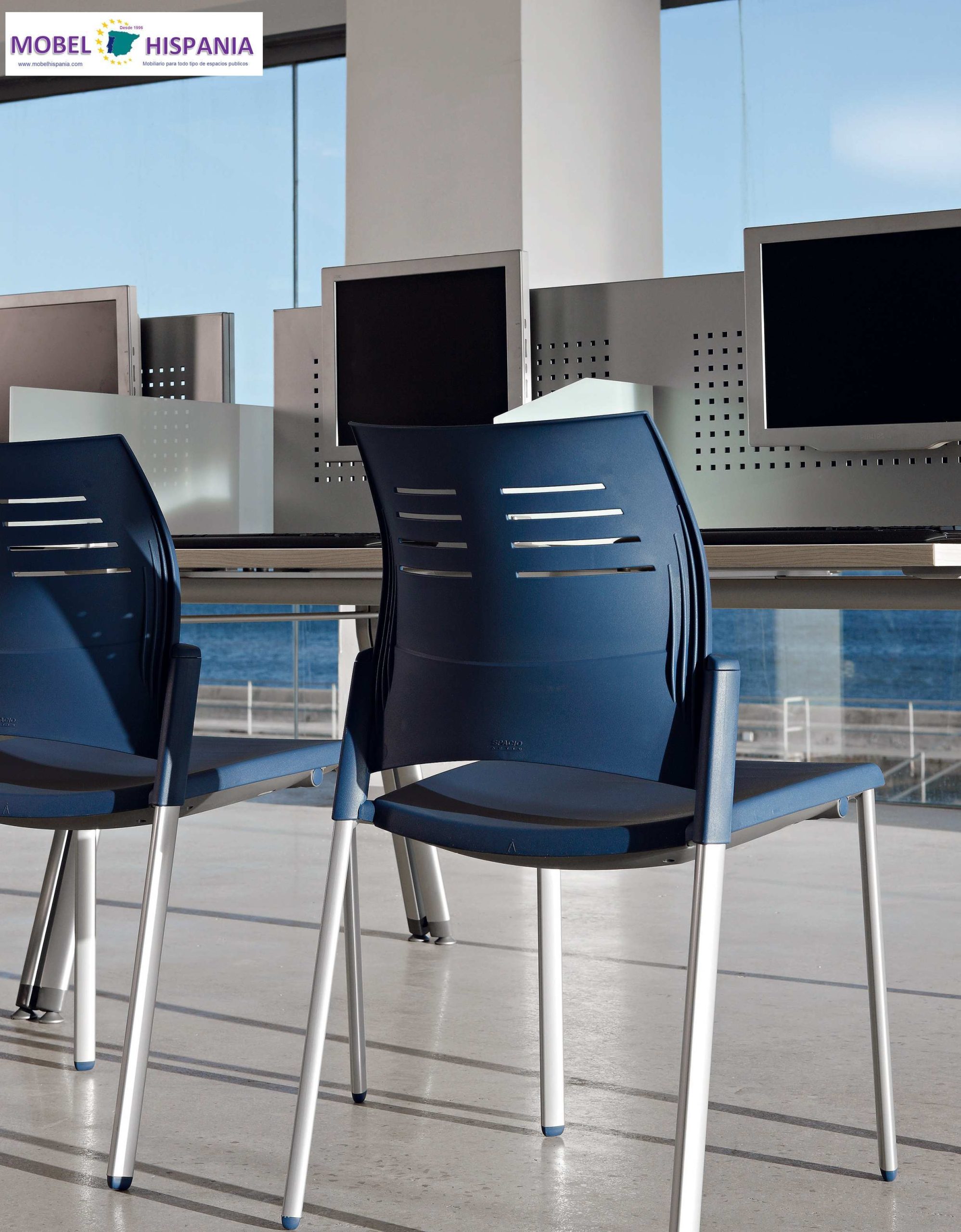 spacio silla brazos tapizada 06 scaled