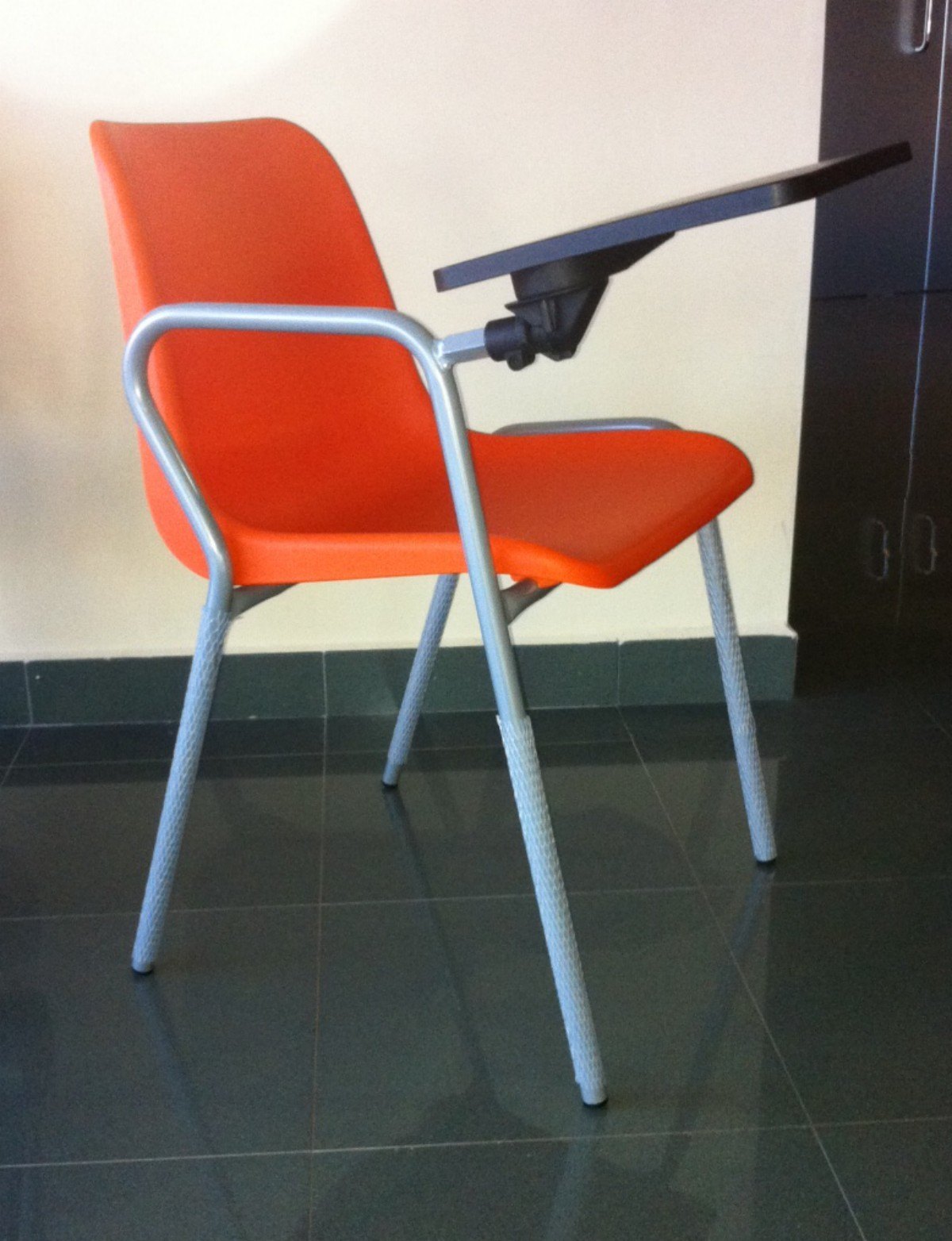 carcasa_naranja-1600x1200_01 carcasa naranja