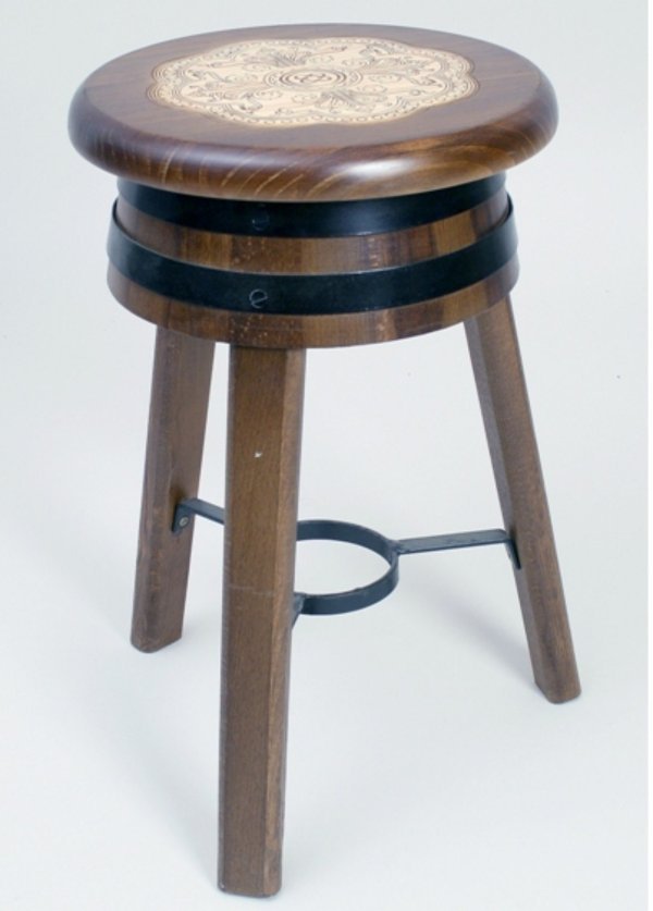 Tabuerete bajo 1600x1200 1