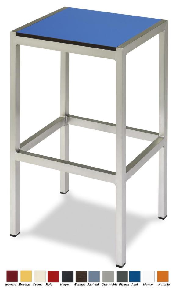 597 compacto taburete 1