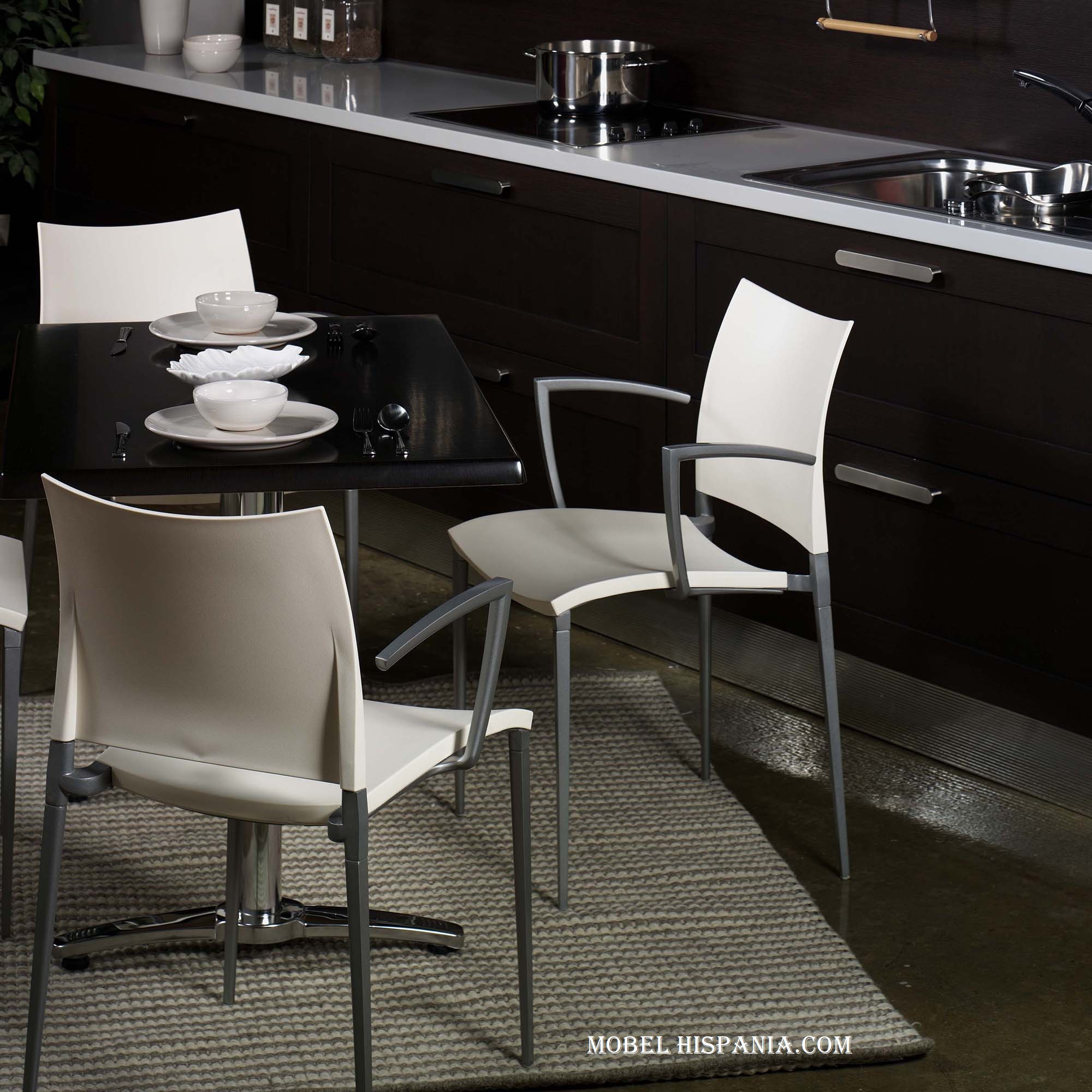 LAZ218-sillon-aluminio-plastic-crema_03-1 LAZ218 sillon aluminio plastic crema 03 1