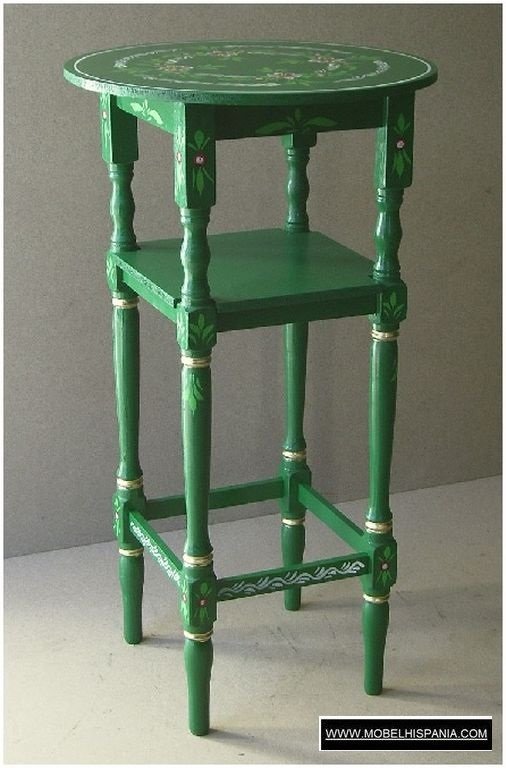 Mesa alta verde cuadrada