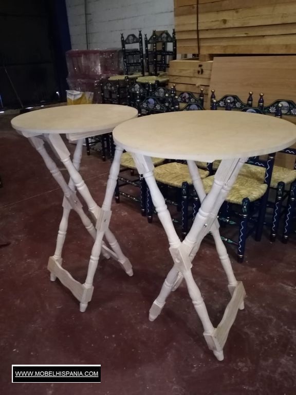 Mesa alta verde cuadrada 03