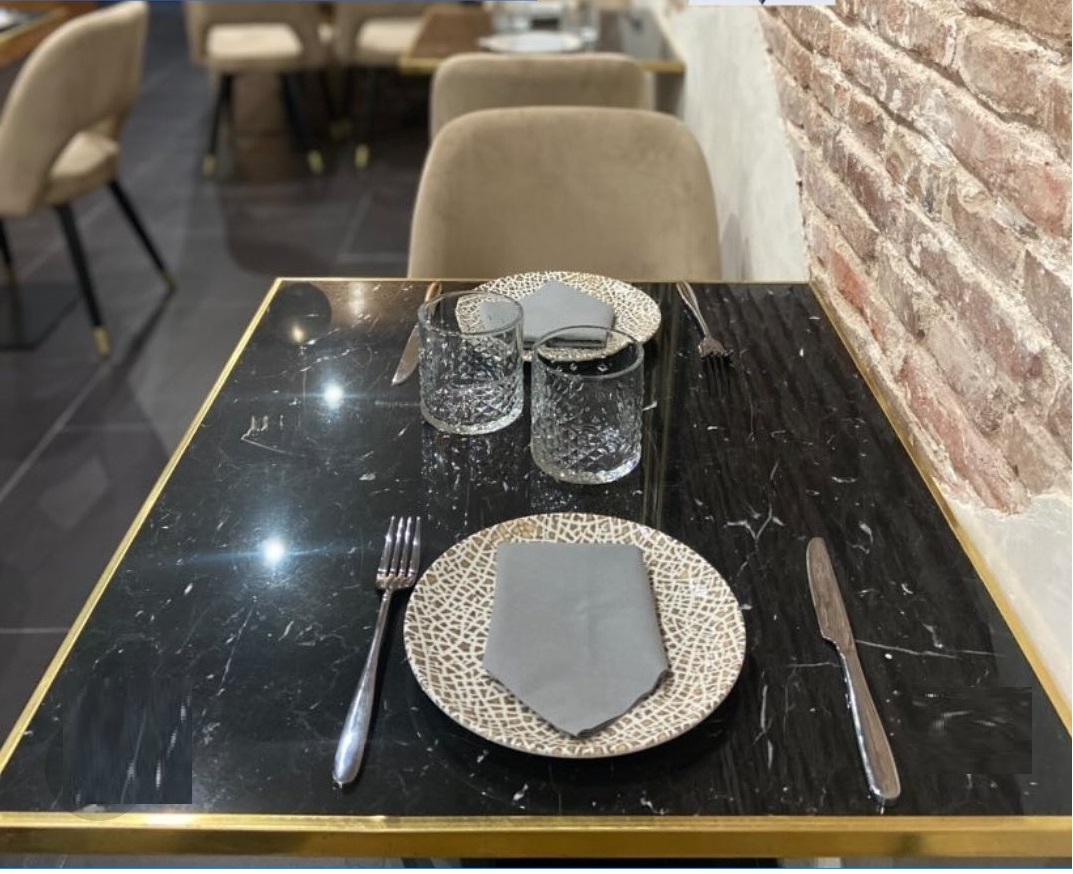 tableros marmol negro dorado