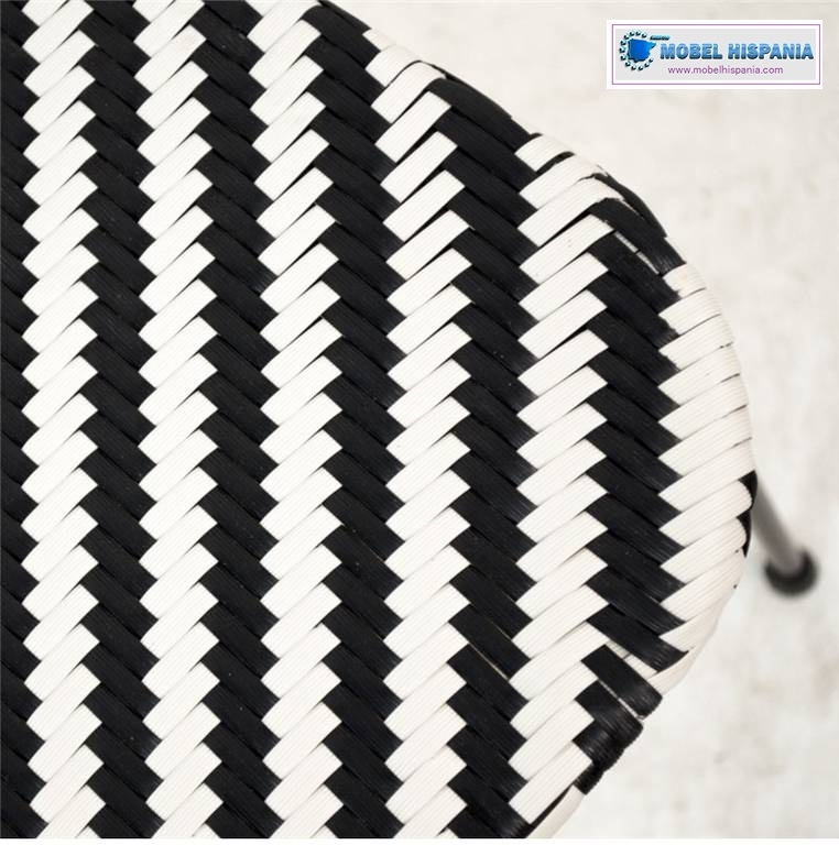 aitana blanco negro 5