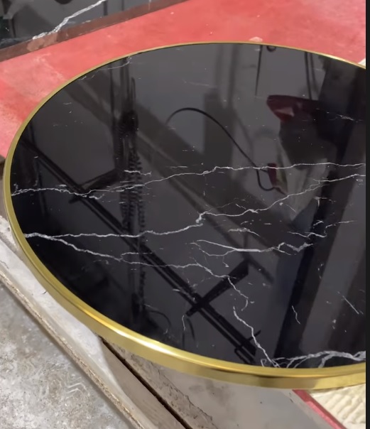 Mesa Negro Marquina 1