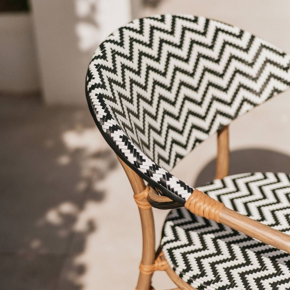 LUNGO Sillon exterior negro 2