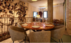 PETUNIA silla tapizada marron 1